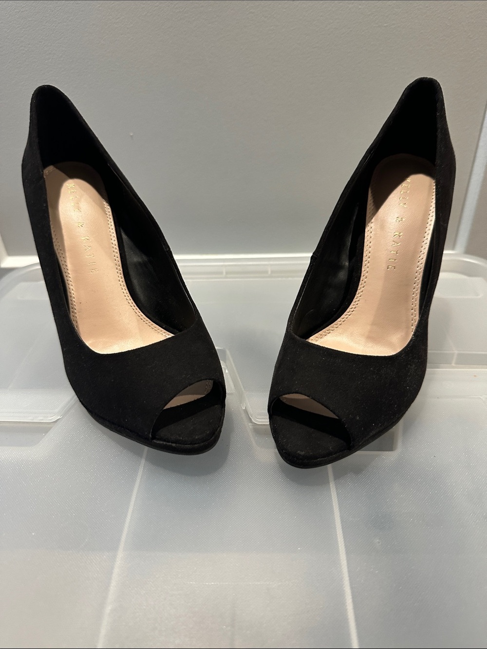 Kelly & Katie Black Heels RIMAH - Size 6.5